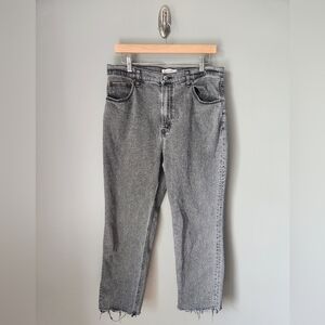 Abercrombie & Fitch Ankle Straight Ultra High Rise Gray Raw Hem Jean Size 32/14L